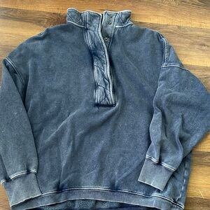 Aerie sweatshirt size M in distressed blue.
